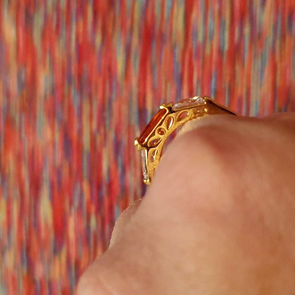 Ring - Picture 2 of 6
